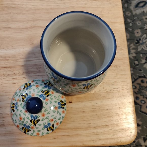 Polish Pottery Honey Bee 6" Jar with Lid - Picture 2 of 8